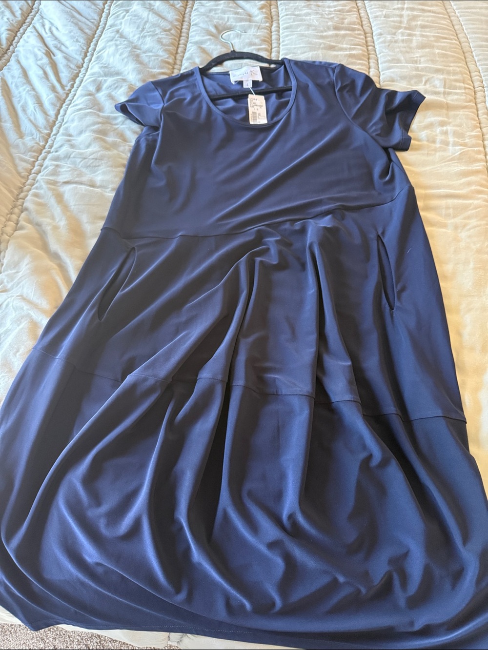 Classic Navy Short-Sleeve Midi Dress with Pockets - Picture 1 of 5